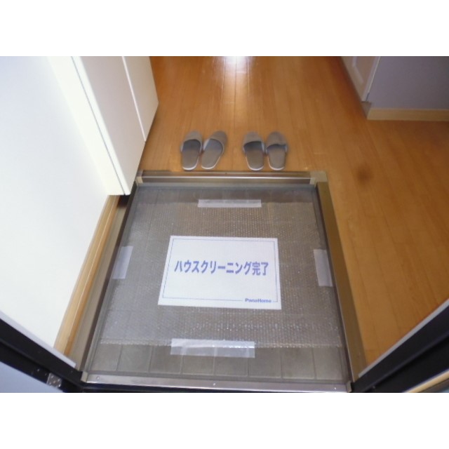 コーポグラナダ 玄関