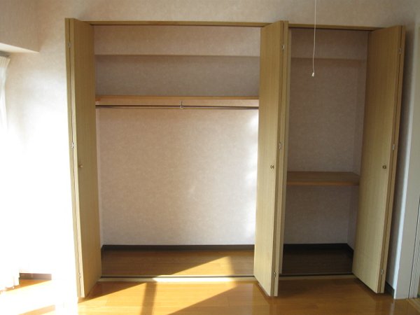 エクセレンス今泉 収納