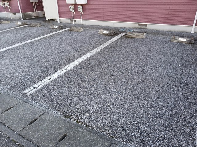 パルテールＣ 駐車場
