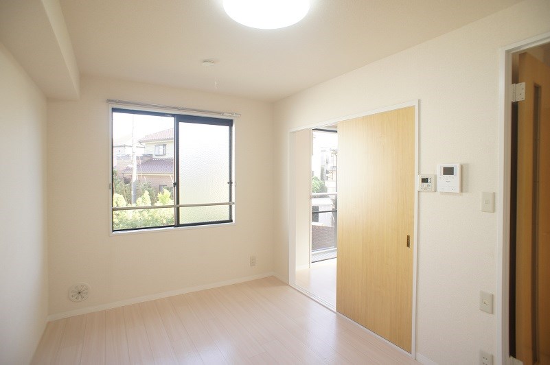 ドミール前原B棟 ベッドルーム