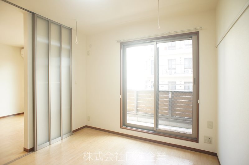 レジデンス薬園台 ベッドルーム