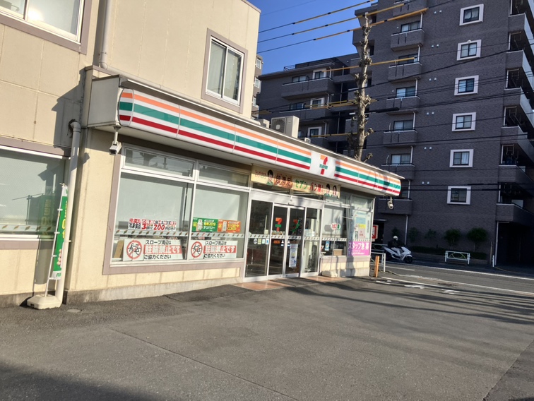 ガーデンハイツＴ-２ コンビニ