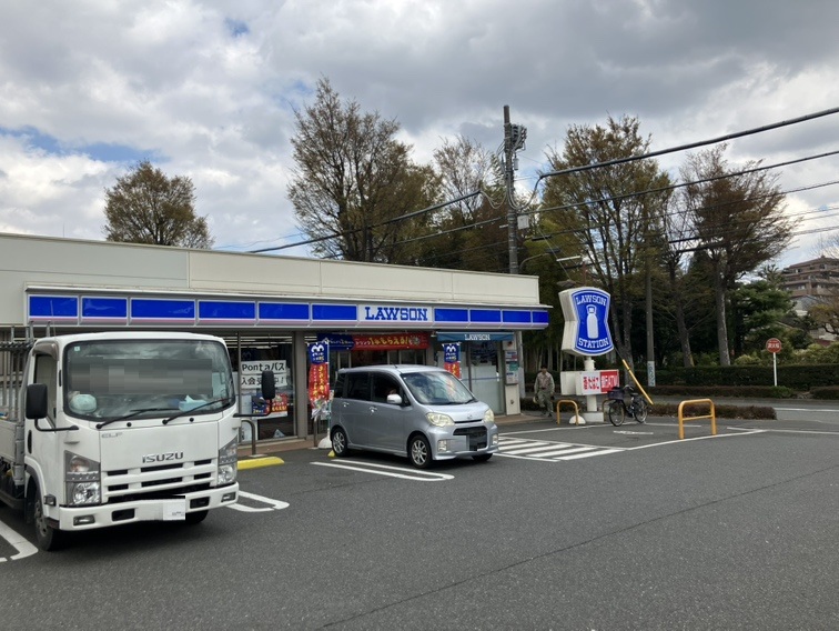 アーク・プランドール コンビニ