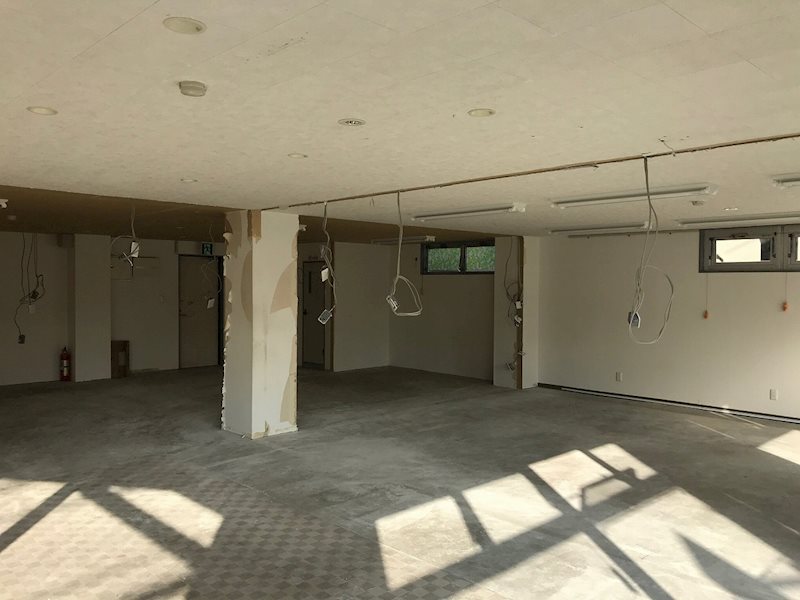 いずみビル 
