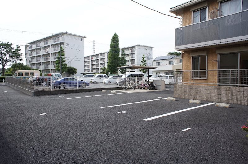 フルール駐車場 外観