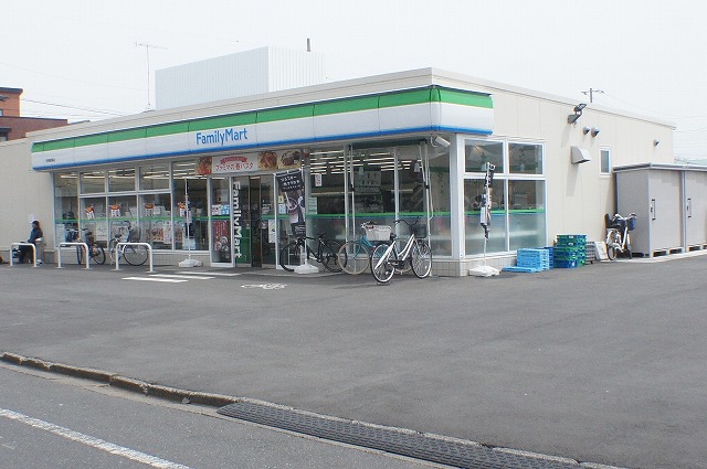 ヴェリタ国立  コンビニ