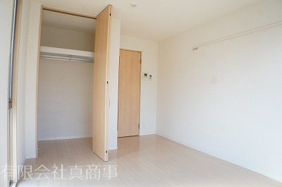 フローラル国立 収納