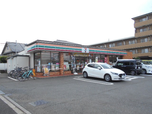 アステドミール コンビニ