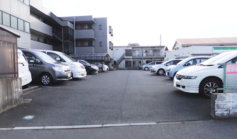 プラザ・ステビア 駐車場