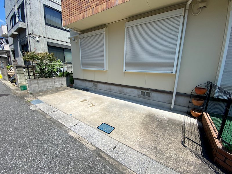 千葉県浦安市猫実２丁目 駐車場