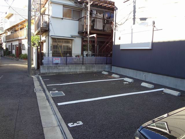 イディアール立石 駐車場