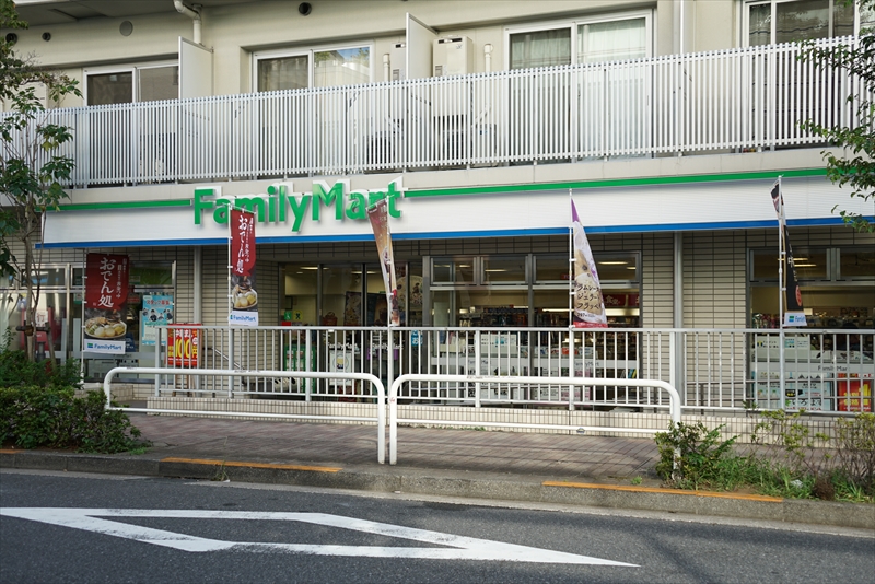 ブラン目黒 コンビニ