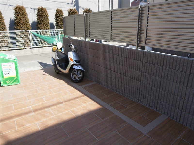 アベティーナ三軒茶屋 駐車場