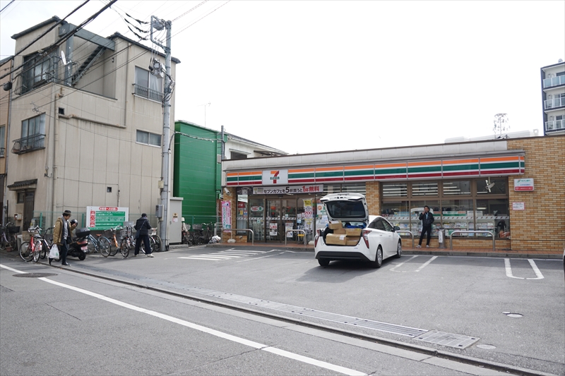 アベティーナ三軒茶屋 コンビニ