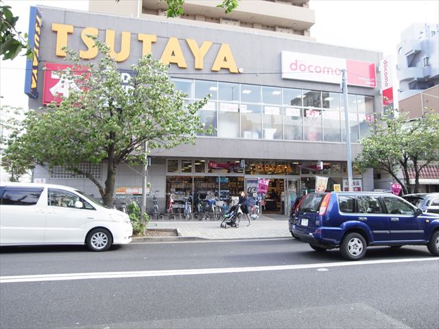 パイフラット ショッピング施設