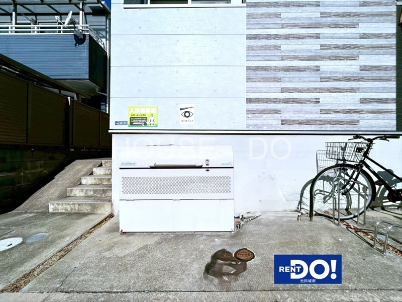 OASIS IKEDA 駐車場