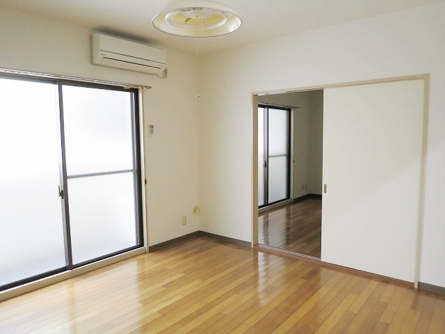 パーシモンコート リビング