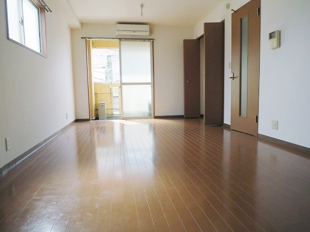 ＥＮＩＫＥＳ 玄関