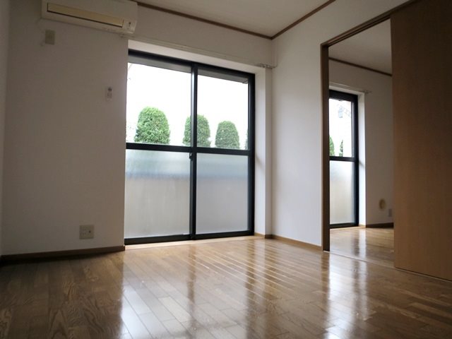 コンポート学大前 リビング