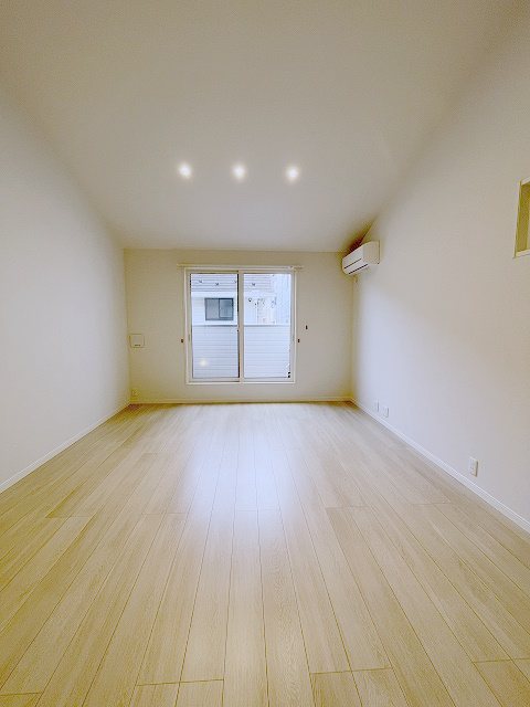 グリュック鷹番 玄関