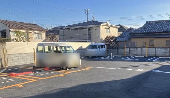 代沢3-8駐車場 リビング