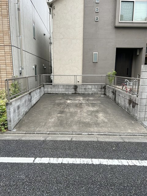 野沢３－２８駐車場 1号室 外観