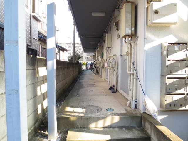 第3アローハイツ エントランス