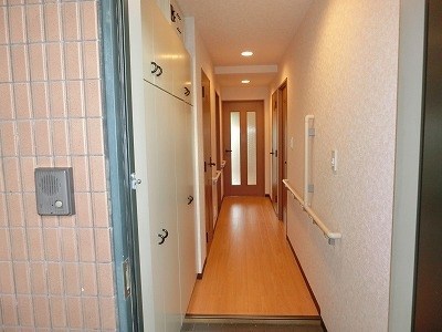 コンフォート・サクラ  玄関