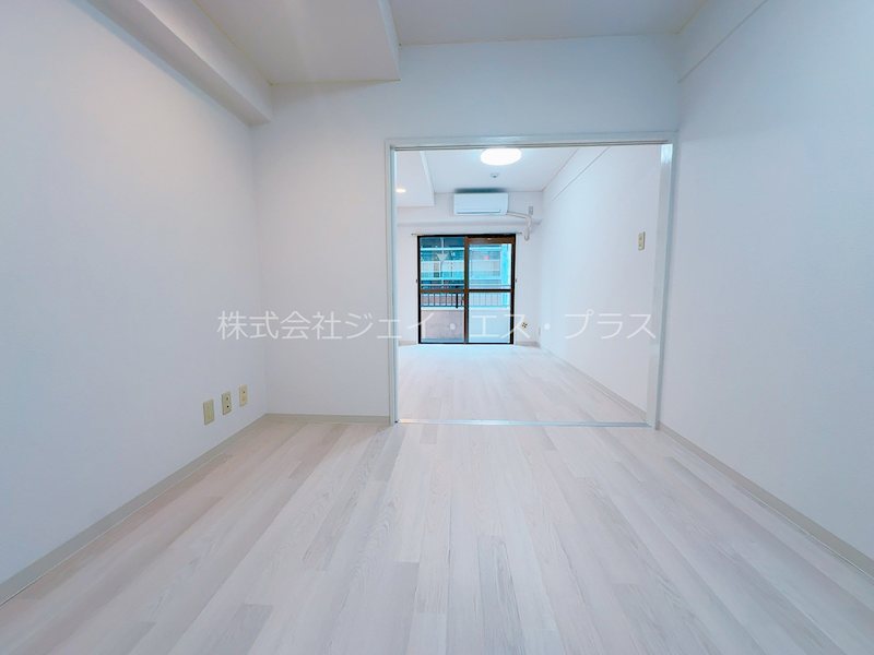 ダイアパレス新宿一丁目 リビング