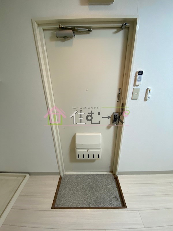 アパートメント東淀川Ⅶ 玄関