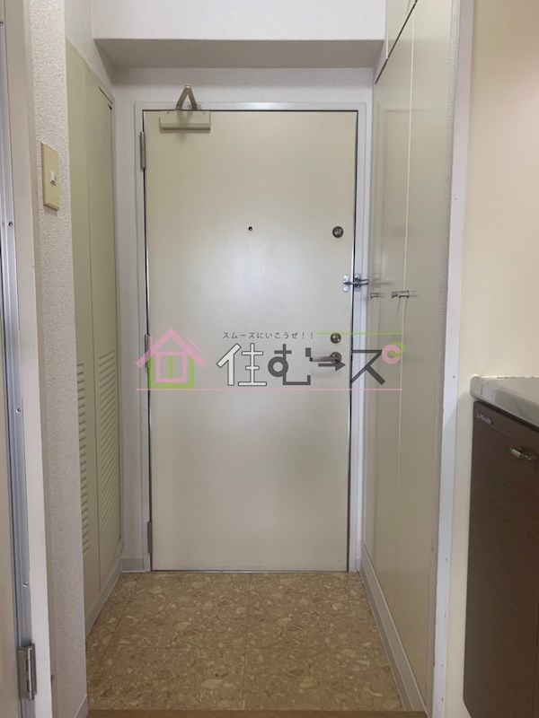 ファミールハイツ北大阪5号棟弐番館 玄関