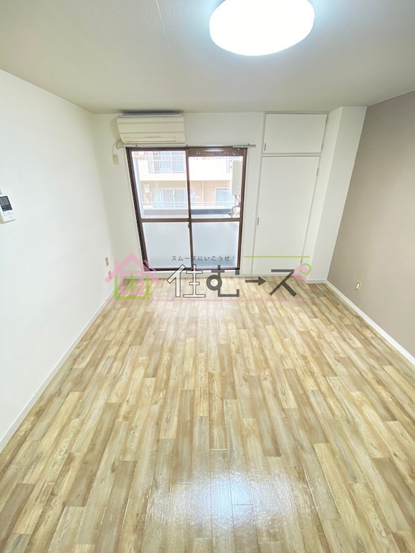 田中ビル ベッドルーム