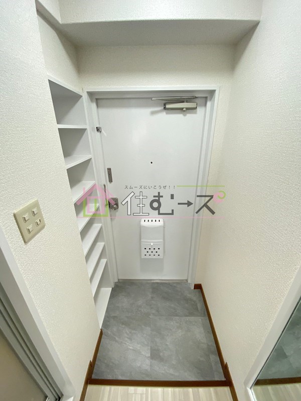 シティハイツ桃谷 玄関