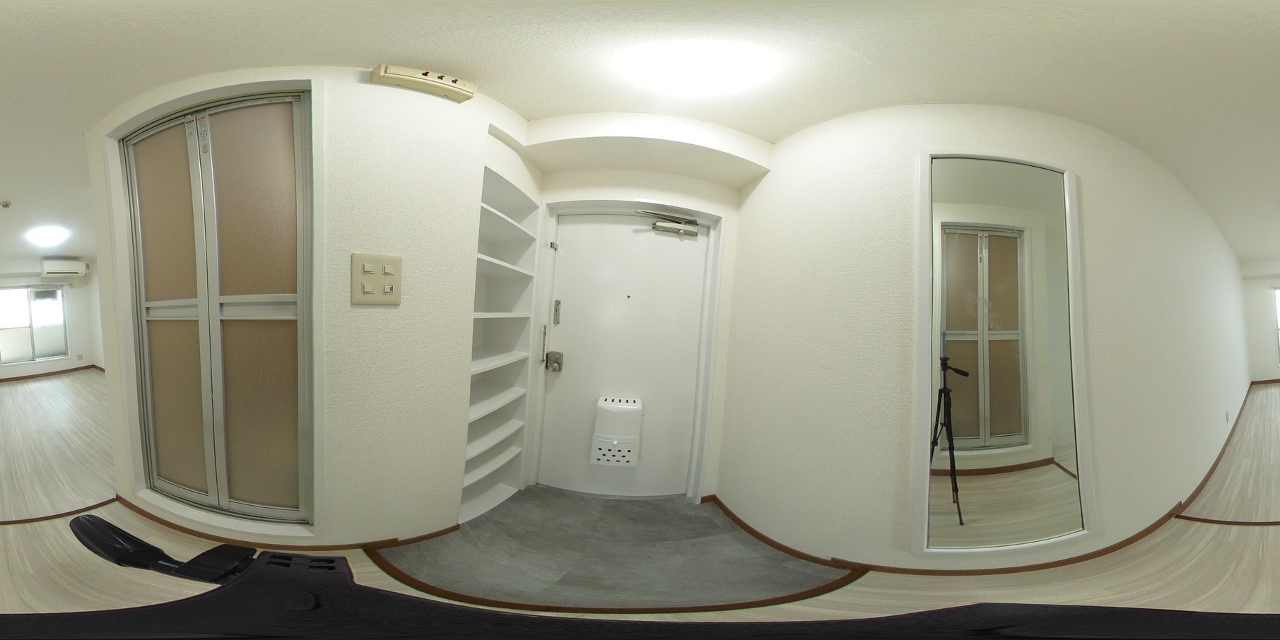 シティハイツ桃谷 玄関