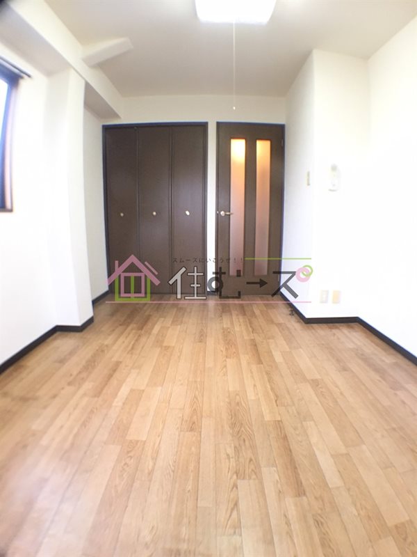 マンションリヴィエラ リビング