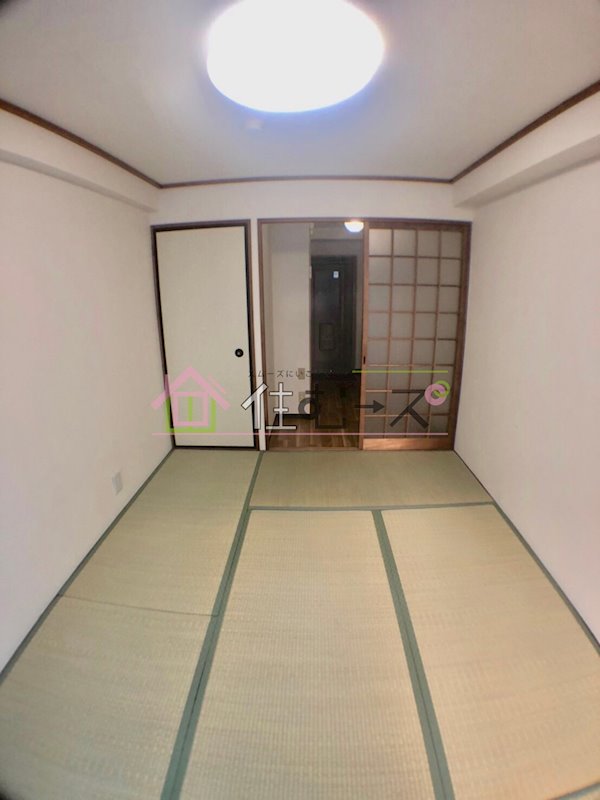 遠里小野728ハイツ リビング