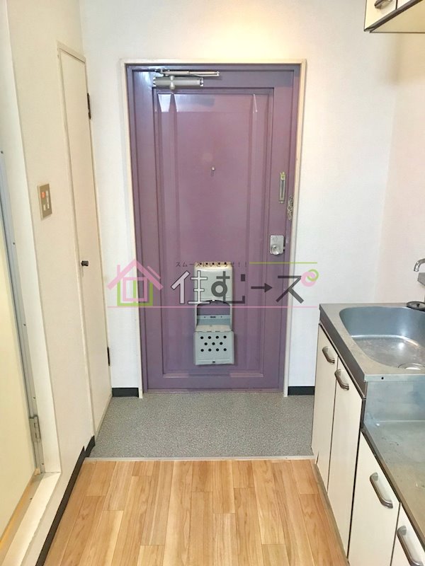 ロイヤル神路Ⅲ 玄関