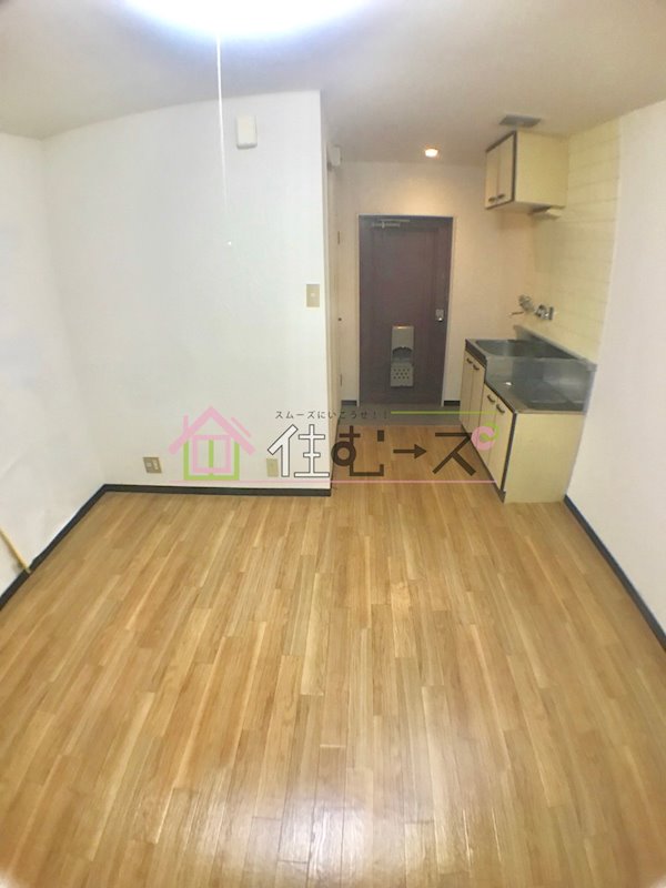 ロイヤル神路Ⅲ リビング