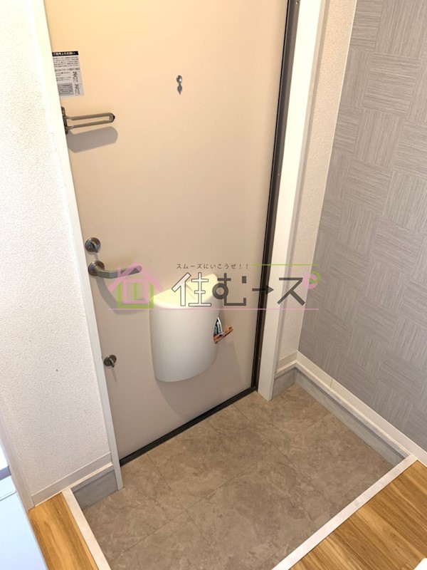 千本中ハイツ 玄関