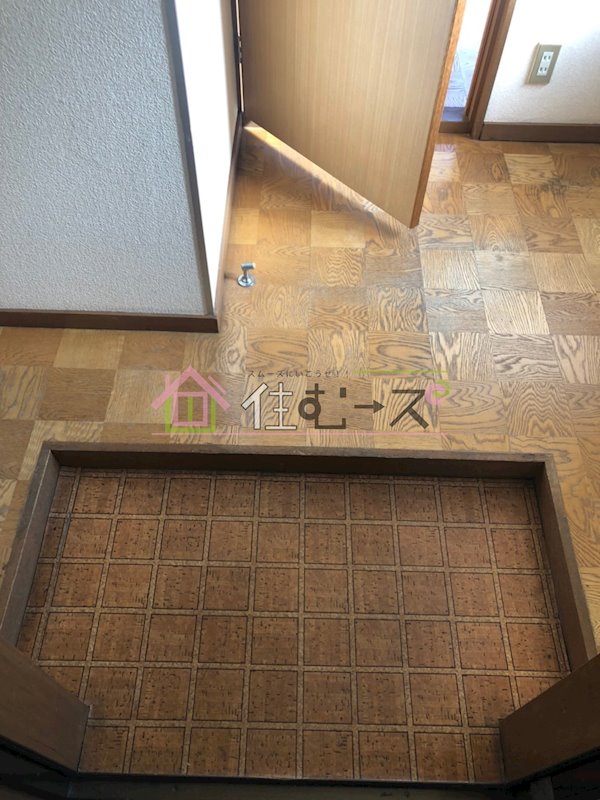 住友ビル 玄関