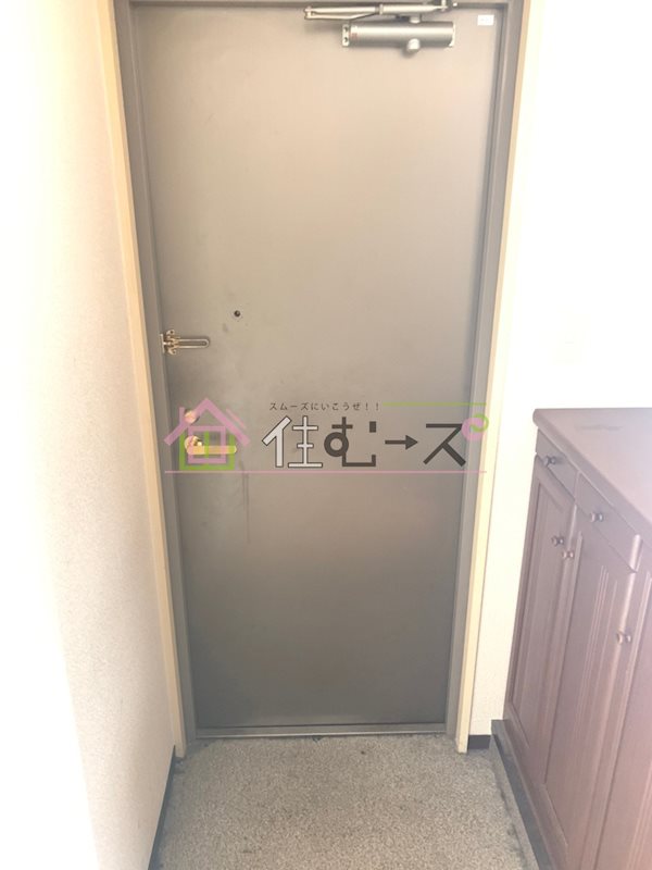 タカミビル 玄関