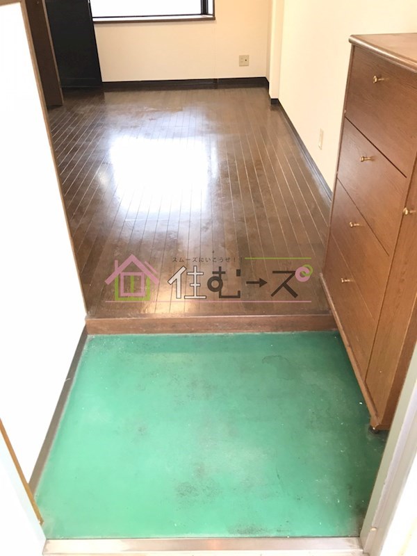 シャイン廣瀬 玄関