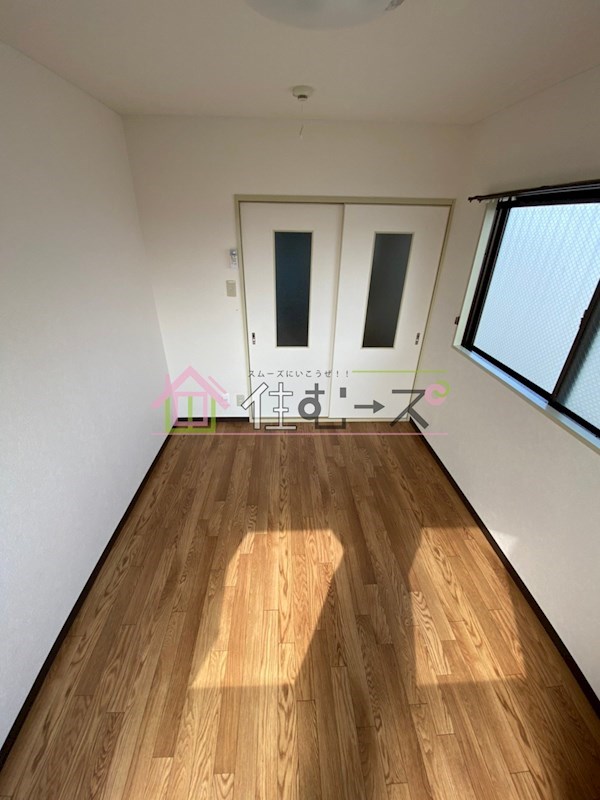 ロイヤル田島 リビング