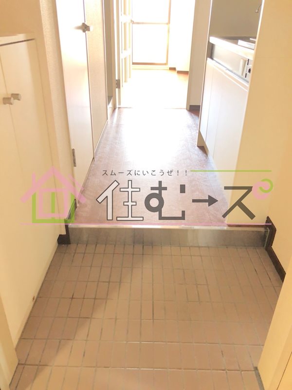 ノルデンハイム上新庄Ⅱ 玄関