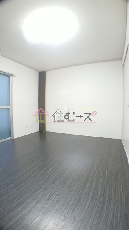 新大阪東ビル リビング