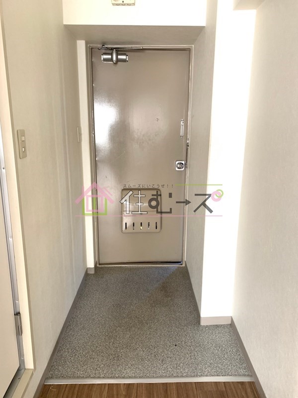 新大阪コーポビアネーズ 玄関