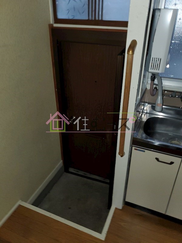 協和ハウス 玄関