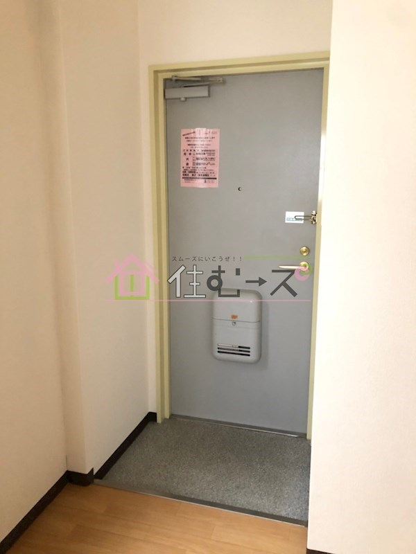 メゾンサンパティーク 玄関