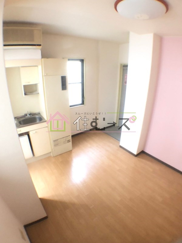 メゾンサンパティーク リビング