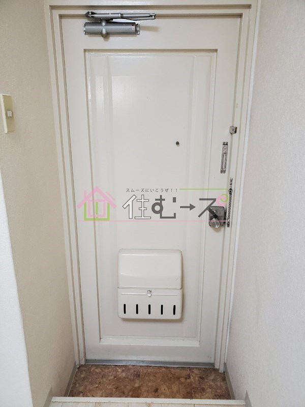 ラパンジール市岡元町 玄関